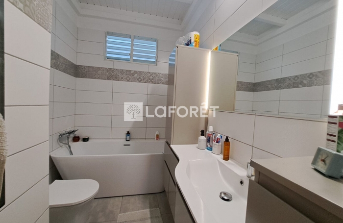Vente Maison 150m&sup2; 5 pi&egrave;ces Lamentin