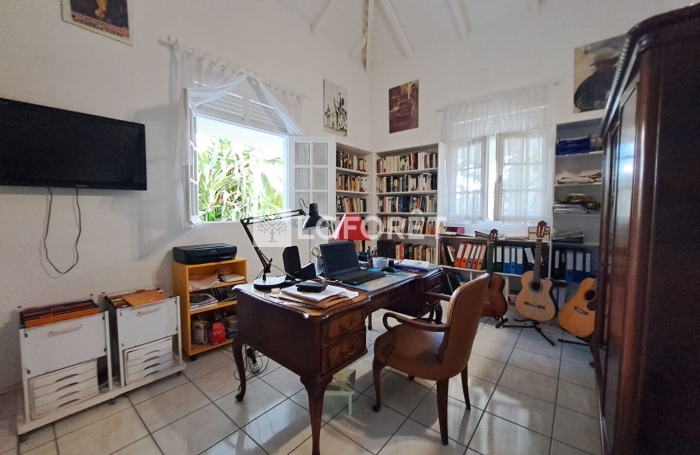 Vente Maison 150m&sup2; 5 pi&egrave;ces Lamentin