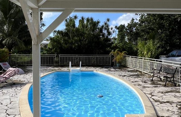 Vente Maison 196m&sup2; 9 pièces Capesterre Belle Eau