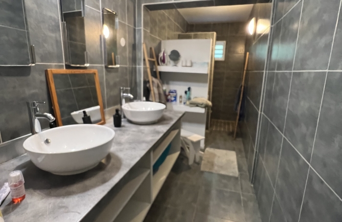 Vente Maison 196m&sup2; 9 pièces Capesterre Belle Eau