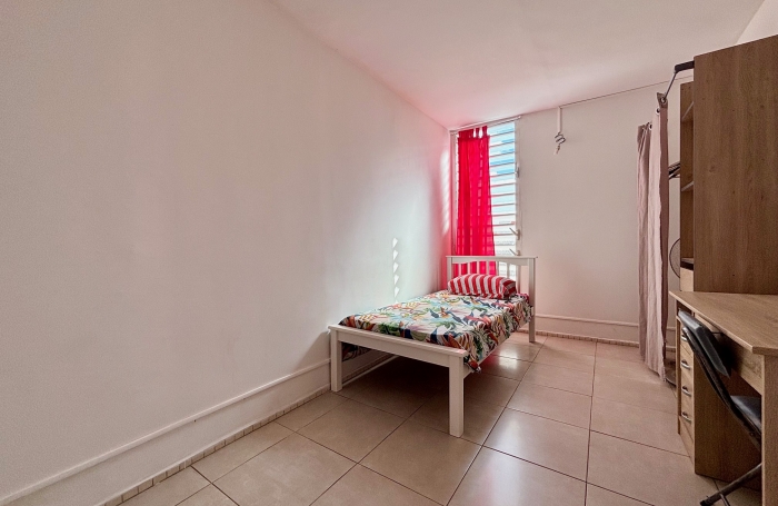 Appartement 4 pi&egrave;ces - Les Abymes