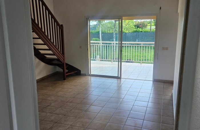 Vente Appartement 76.19m&sup2; 4 pièces Petit-Bourg