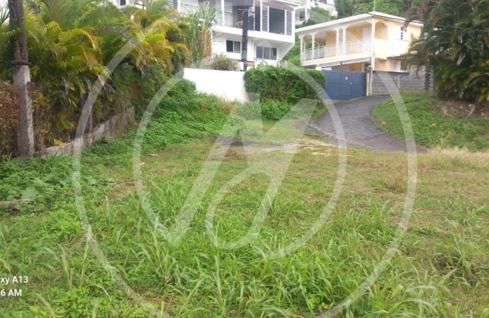 Vente Terrain 585m&sup2; Gosier