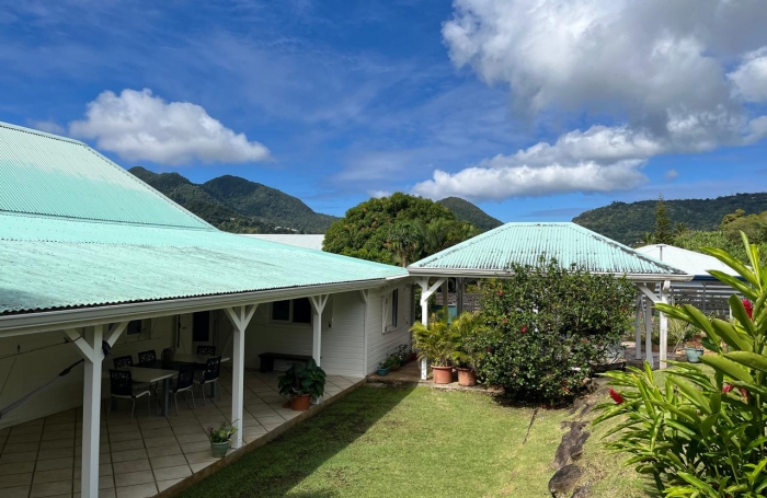 Trois-Rivi&egrave;res , dans un lotissement calme avec vue sur Les Saintes, Villa T5 avec terrasse