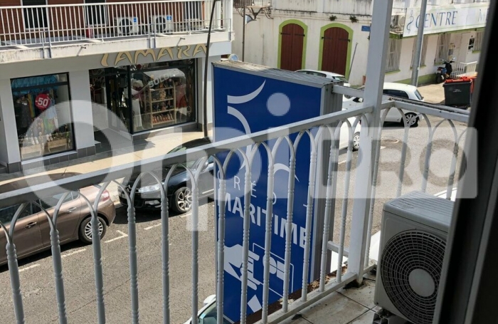 IMMEUBLE R+2 POINTE-A-PITRE