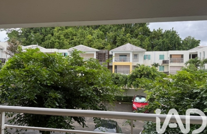 Vente Appartement 45m&sup2; 2 pièces Les Abymes