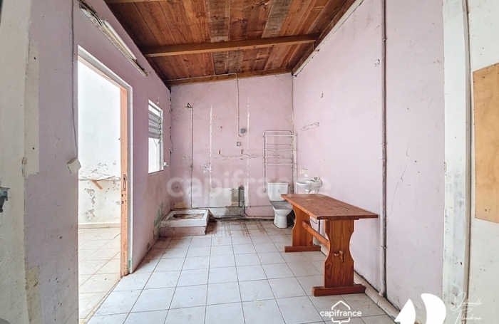 Vente Immeuble 195m&sup2; 10 pièces Pointe-&agrave;-Pitre