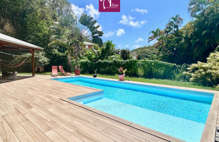 &Agrave; VENDRE   Maison de 155 m2 avec piscine &agrave; Besson, Le Gosier
