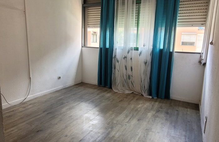 POINTE A PITRE - CENTRE - SPACIEUX APPARTEMENT TYPE 5