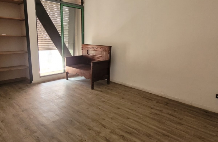 POINTE A PITRE - CENTRE - SPACIEUX APPARTEMENT TYPE 5