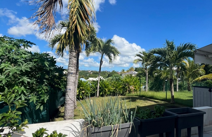 L'HOUEZEL : SPACIEUSE TERRASSE / VUE DEGAGEE