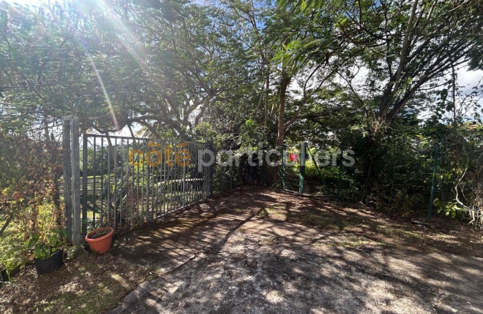 Vente Immeuble 8 pi&egrave;ces Gosier