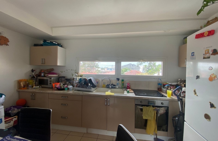 Triplex + garage  vendu avec locataire