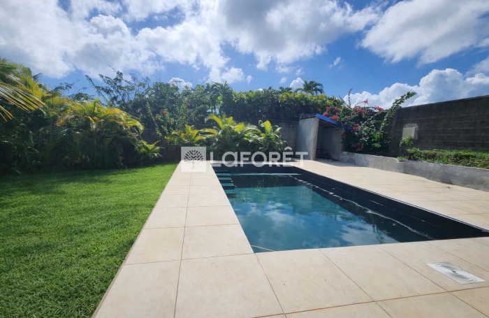 Location Maison 102m&sup2; 5 pi&egrave;ces Baie Mahault