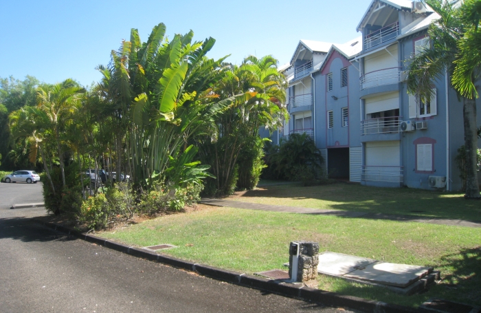 BAIE MAHAULT *APPARTEMENT * 3 PI&Egrave;CES *  de 74 m2 + 8 m2 de loggia,