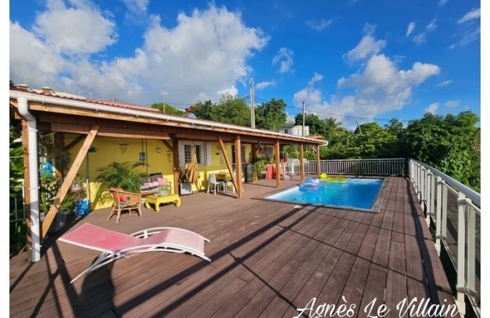 Vente Maison 76m&sup2; 4 pièces Bouillante