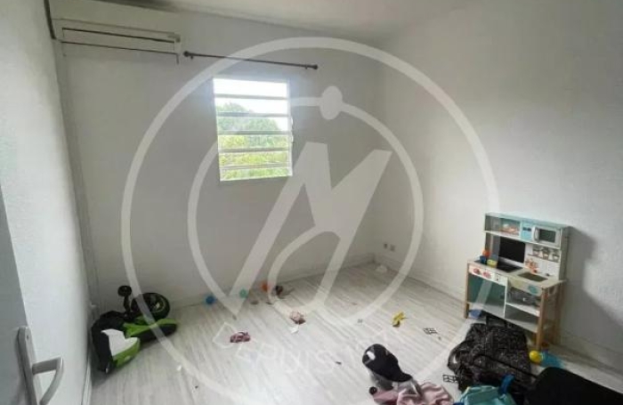 Vente Appartement 69.37m&sup2; 4 pièces Petit-Bourg