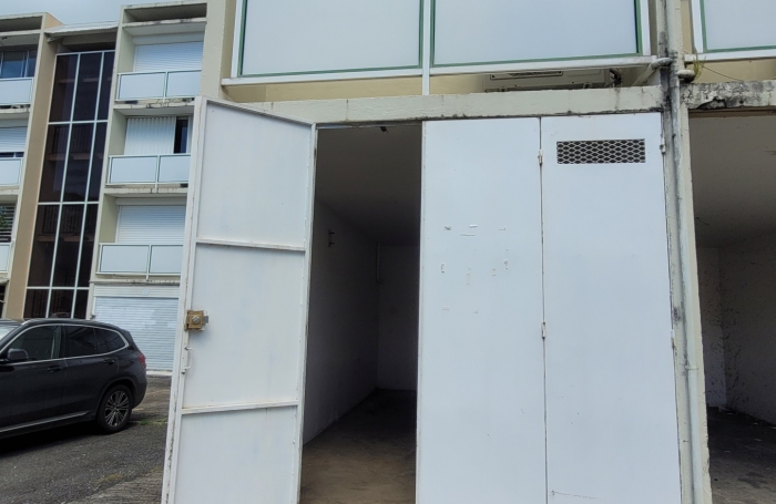 Vente Parking 97190