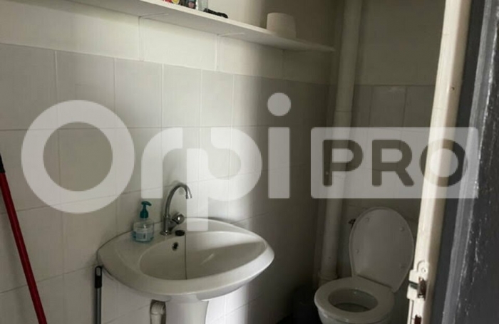 avec orpi Boutarel Louez un bureau climatis&eacute; et meubl&eacute; d environ 36m2