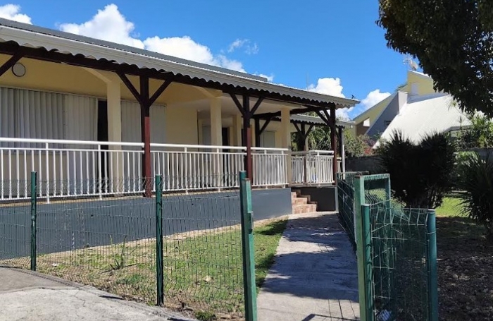 Grand maison non meubl&eacute; T4 de plain pied &agrave; louer &agrave; Petit Havre avec jardin clos et belle vue sur mer.
