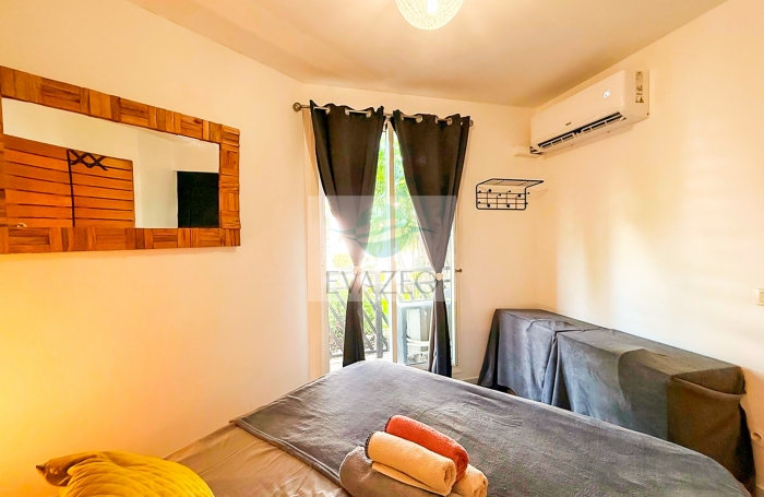 Appartement meubl&eacute; T3 Front de mer 64m2 piscine