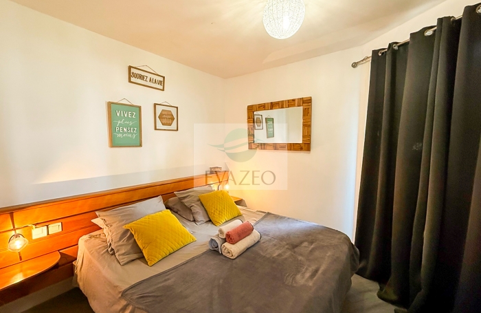 Appartement meubl&eacute; T3 Front de mer 64m2 piscine