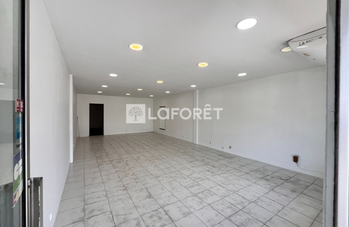 Location Divers 70.6m&sup2; Baie Mahault