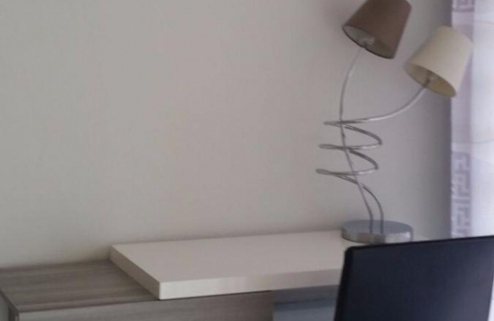 BEL APPARTEMENT T2 MEUBLE AVEC GARAGE