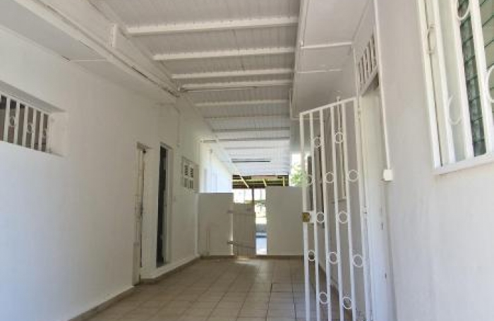 Location Maison 97120