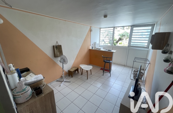 Vente Appartement 45m&sup2; 3 pièces Les Abymes