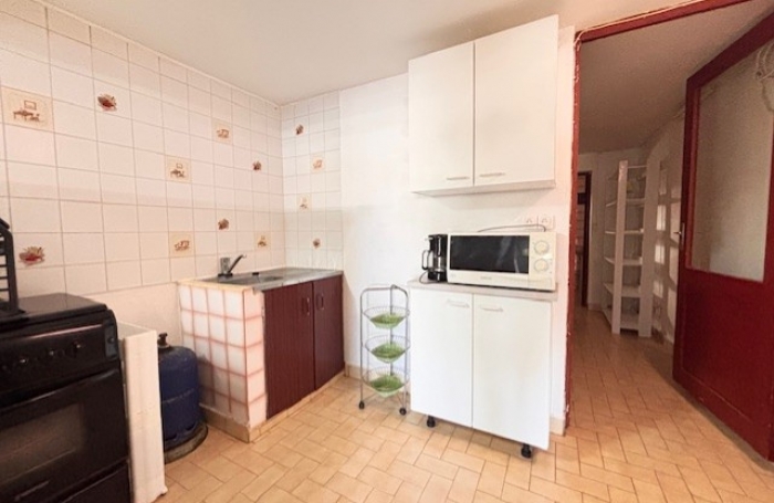 Studio bis avec pi&egrave;ce ind&eacute;pendante &agrave; Baie-Mahault