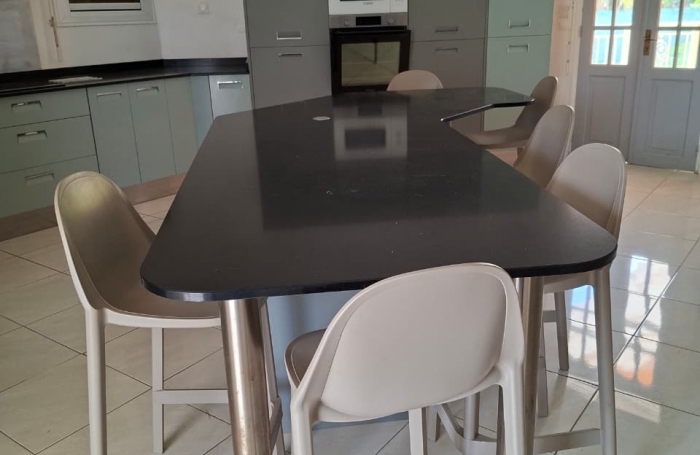 Maison avec piscine  150 m2  Pointe-Noire