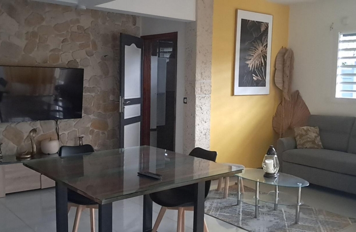 Location Appartement 92m&sup2; 4 pièces Les Abymes