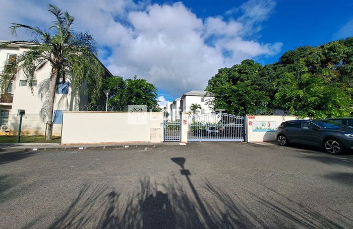 Vente Appartement 45m&sup2; 2 pi&egrave;ces Les Abymes