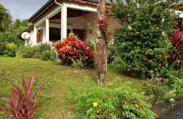 Vente Maison 82.4m&sup2; 3 pièces Sainte Rose