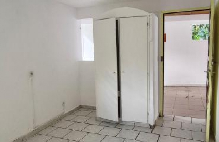 Location Maison 94.64m&sup2; 3 pièces Les Abymes