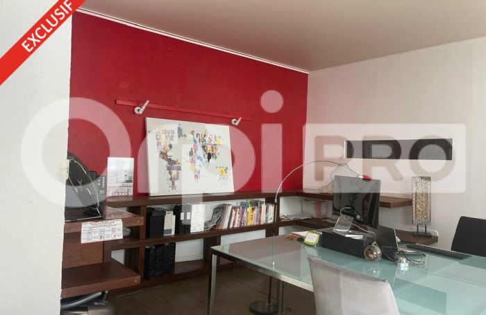 EN EXCLUSIVITE CHEZ ORPI BOUTAREL Achetez un immeuble commercial &agrave; pointe-&agrave;-pitre.