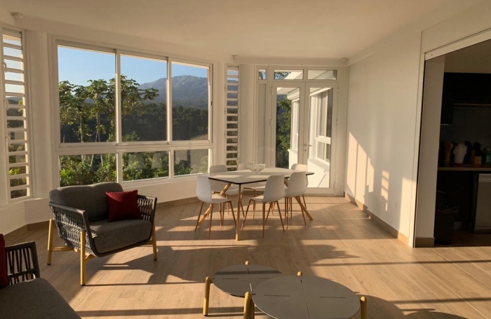 BEAU HAUT DE VILLA T5 MEUBLE