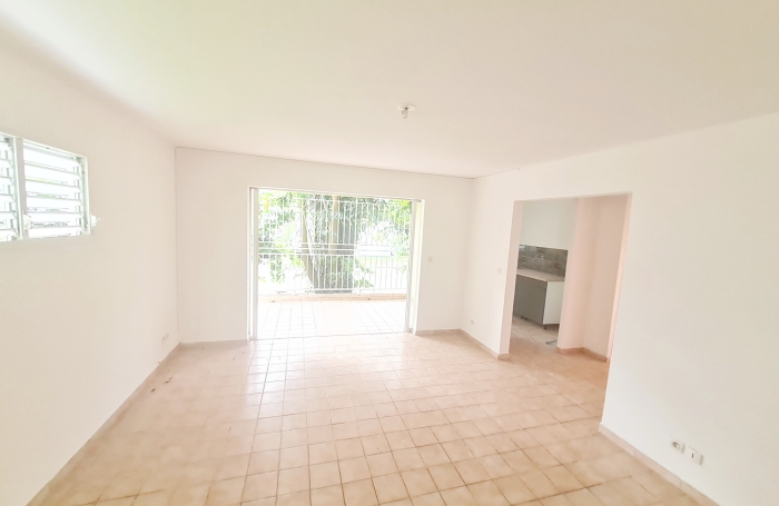 Location Appartement 97115