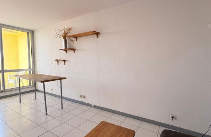 Vente Appartement 77m&sup2; 4 pièces Pointe-&agrave;-Pitre