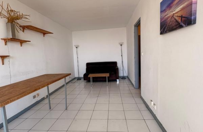 Vente Appartement 77m&sup2; 4 pièces Pointe-&agrave;-Pitre