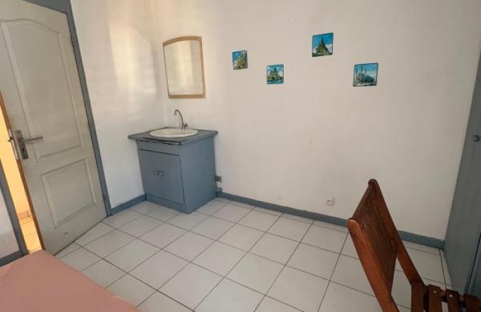 Vente Appartement 77m&sup2; 4 pièces Pointe-&agrave;-Pitre