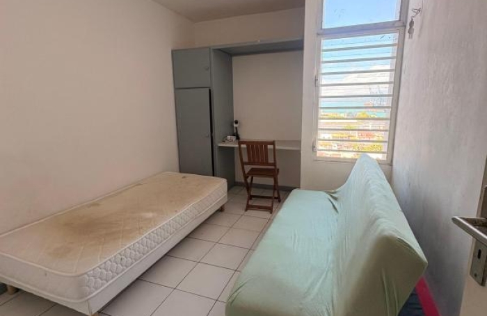 Vente Appartement 77m&sup2; 4 pièces Pointe-&agrave;-Pitre