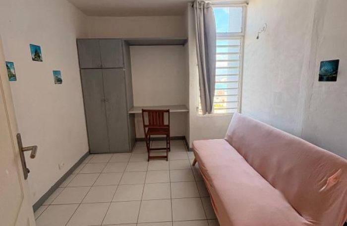 Vente Appartement 77m&sup2; 4 pièces Pointe-&agrave;-Pitre