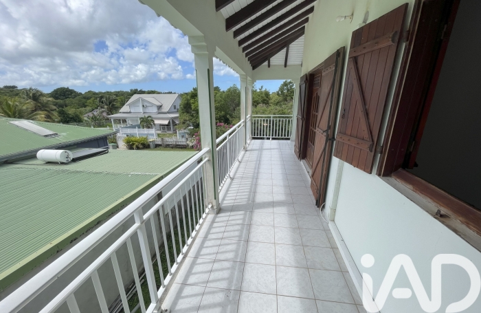 Vente Divers 117m&sup2; 5 pièces Petit-Canal