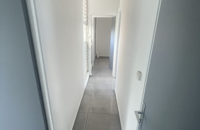 Location Appartement 65m&sup2; 4 pièces Les Abymes