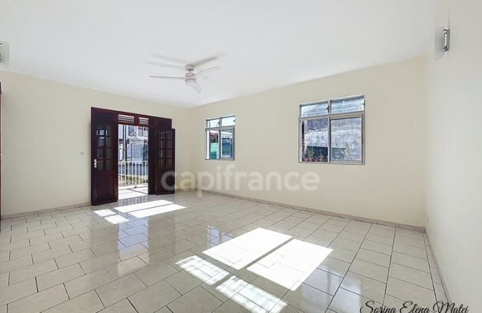 Vente Maison 105m&sup2; 4 pièces Gosier