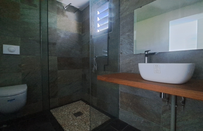 &Agrave; louer   Appartement T3 non meubl&eacute; en rez-de-chauss&eacute;e   R&eacute;sidence s&eacute;curis&eacute;e avec vue mer