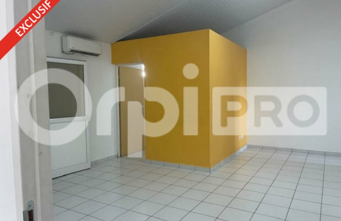 EN EXCLU ORPI BOUTAREL &agrave; louer 98 M2 de bureaux climatis&eacute;s &agrave; Gosier