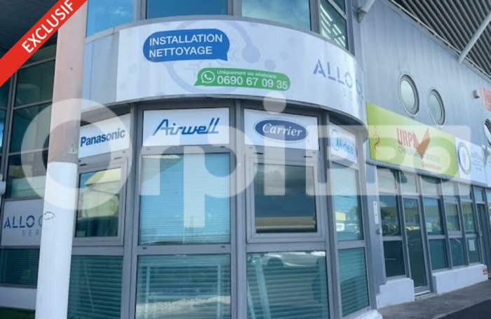 En exclusivit&eacute; louez votre local commercial ou bureau  d environ 52M2